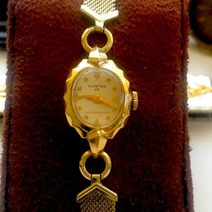CLINTON 14K GOLD 25 JEWELS OF MECHANICAL PERFECTION RUNS 100% VINTAGE BEAUTY